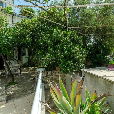 Apartment Dory Trogir Buitenkant foto