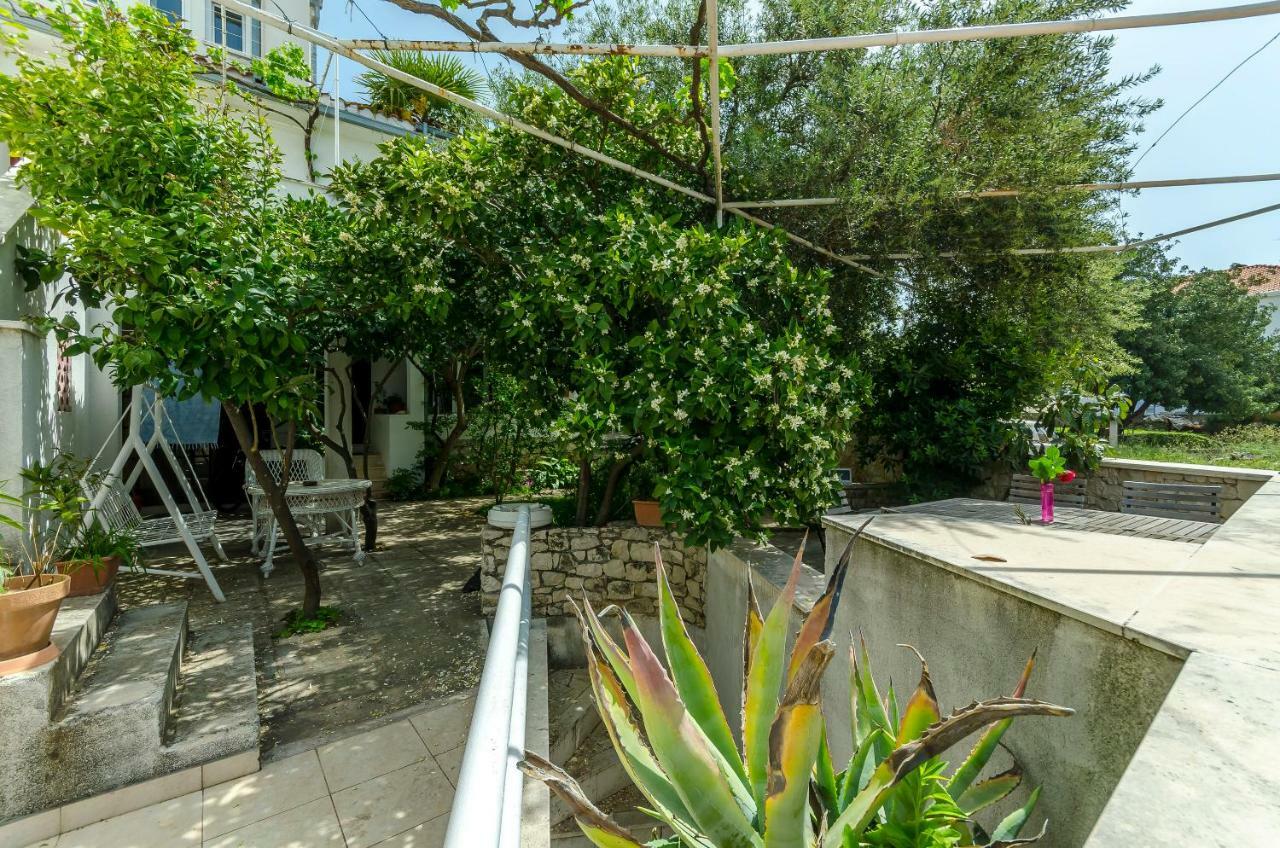Apartment Dory Trogir Buitenkant foto