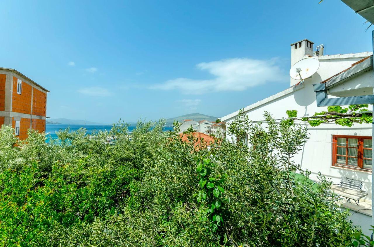Apartment Dory Trogir Buitenkant foto