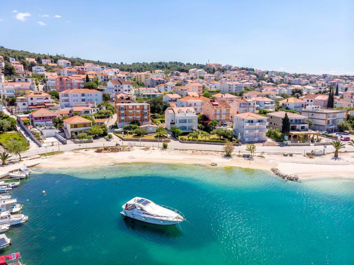 Apartment Dory Trogir Buitenkant foto